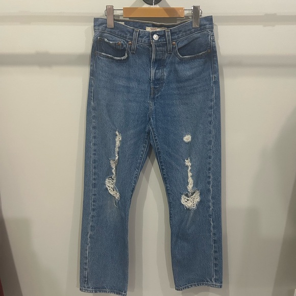 Levi’s Wedgie Straight Crop Denim Jean | Size 27 - Picture 1 of 5